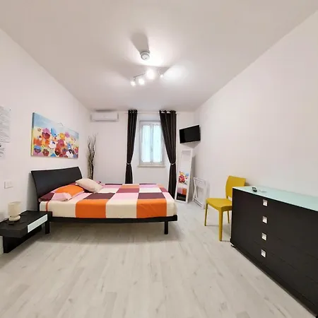 Il Gatto E La Volpe Foresteria Lombarda Lierna