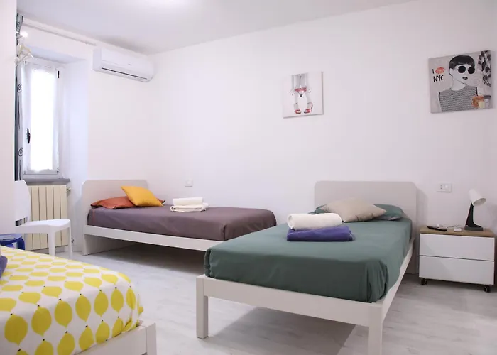 Frühstückspension Il Gatto E La Volpe Foresteria Lombarda 3*